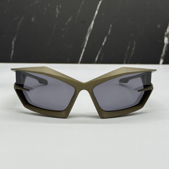 NEW GV40049I 97A GIVENCHY SUNGLASSES  MATTE DARK GREEN UNISEX EYEWEAR GIVENCHY - Picture 3 of 15